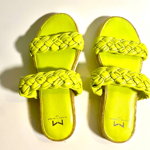 Green Marc Fisher Sandals - Picture 2 of 3